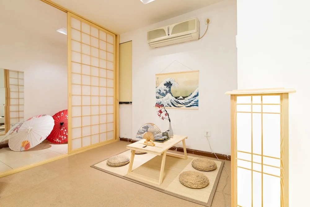 Qing Apartment Ukiyoe