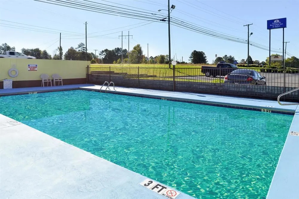 Americas Best Value Inn & Suites