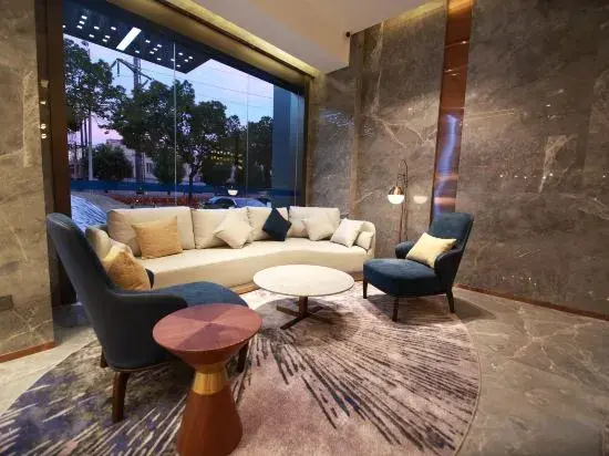CHAMJOY Hotel (Cixi City Government Yintai City)