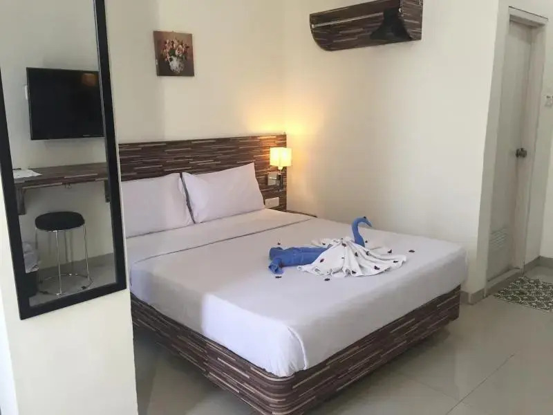 72 Hotel