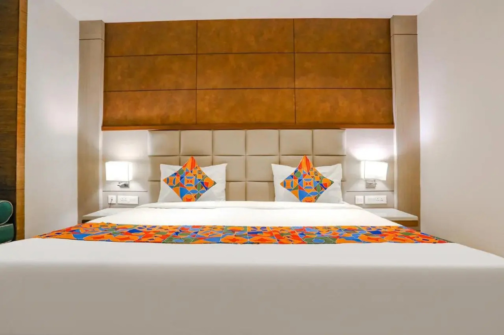 FabHotel F9 Chhatarpur