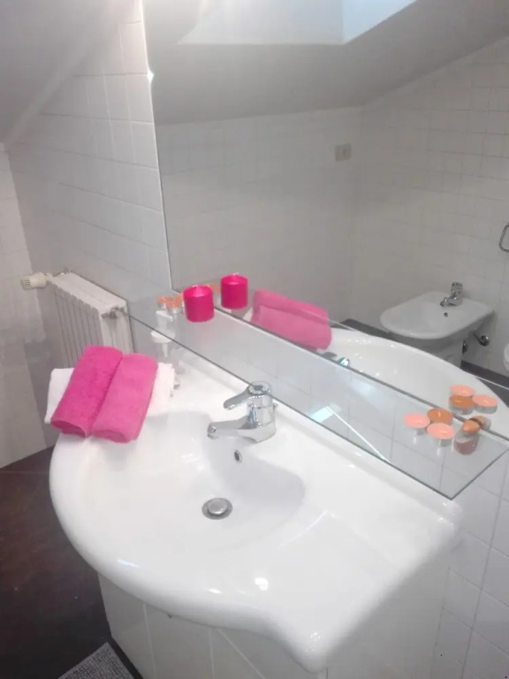 Apartment With 4 Bedrooms in Sambruson, With Balcony and Wifi Near the Beach