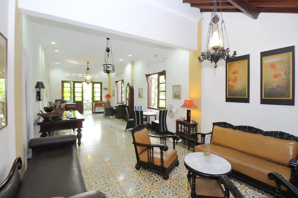 Airy Mantrijeron Panjaitan 51 Yogyakarta