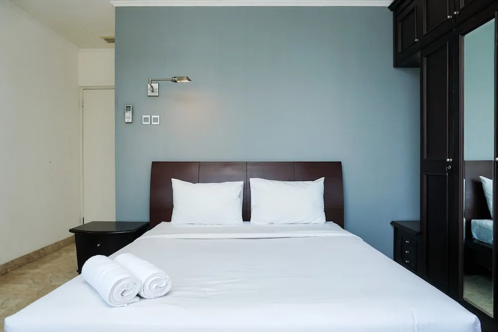 Best Location 2BR at Beverly Tower Apartment TB. Simatupang