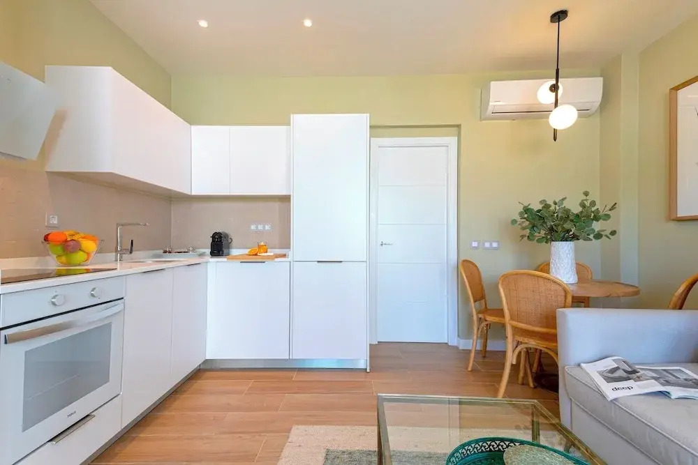 Marvelous Penthouse With 3 Terraces in Triana Castilla Terrace III