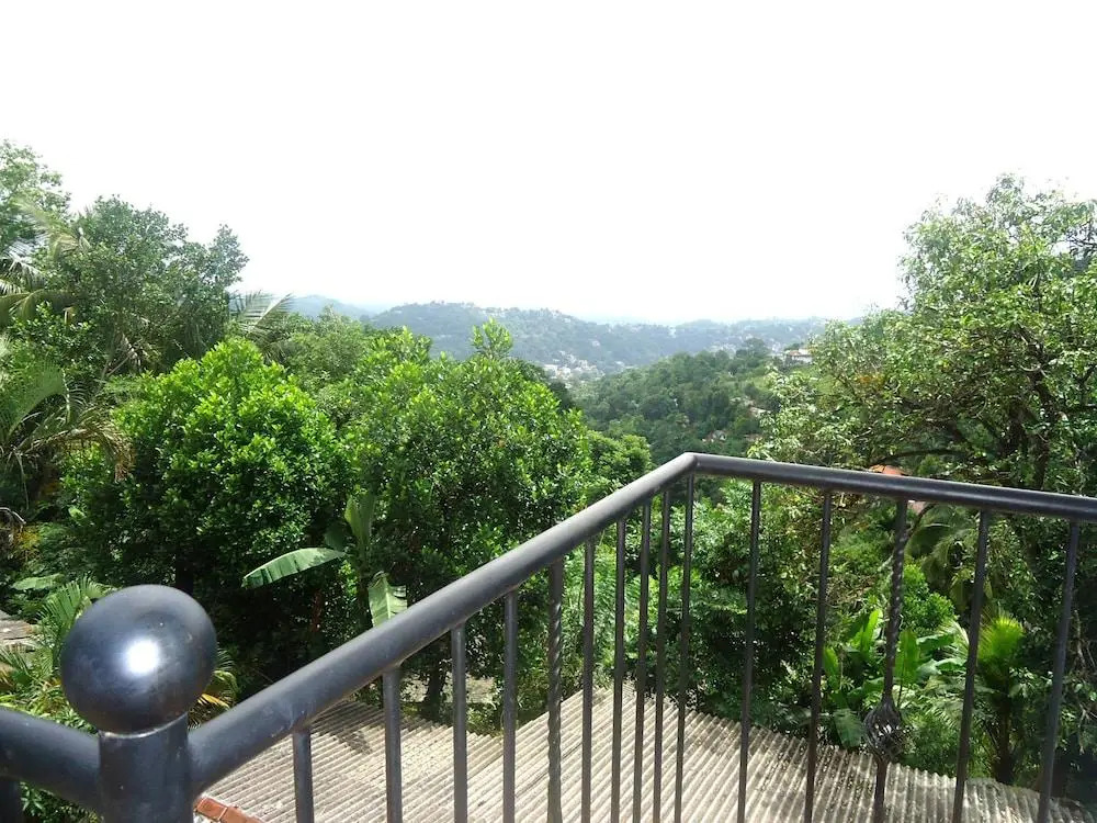 Layathraa Kandy