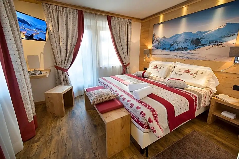 Hotel Bucaneve