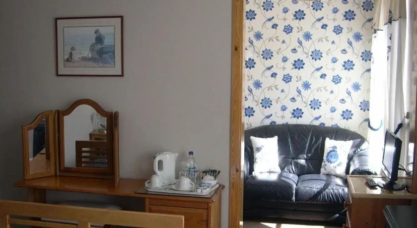Mostyn House