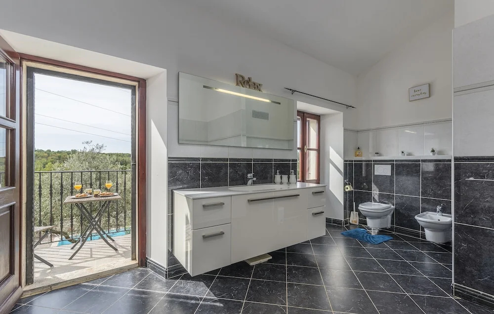 Villa Kluni by Rent Istria