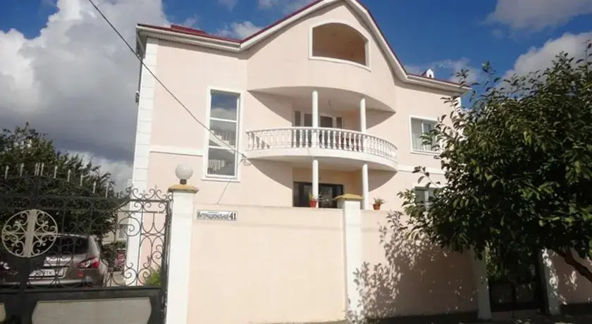 Mini Hotel Artsah Leto