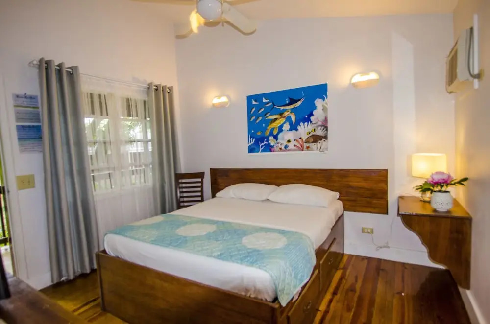 Pirate's Den Hotel