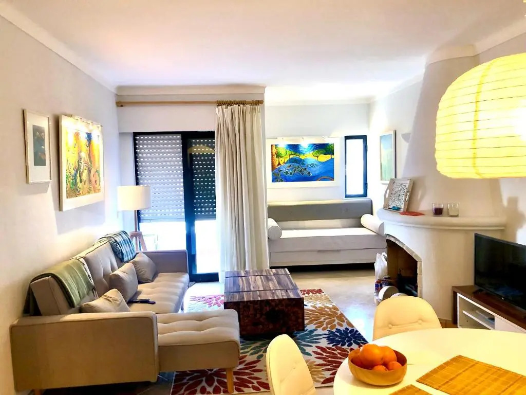 Art 13 - Apartamento com piscina