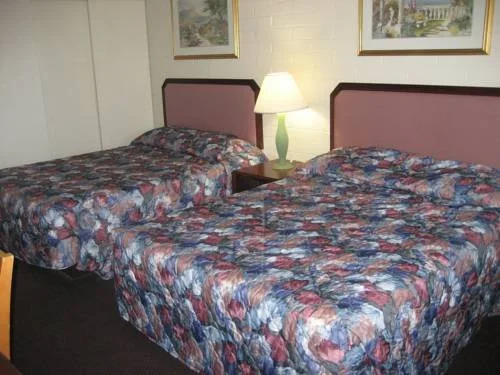 The Sunland Motel