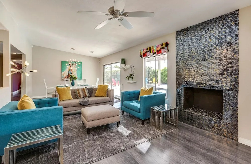 Poolside Living 4 Bedroom Home by Redawning