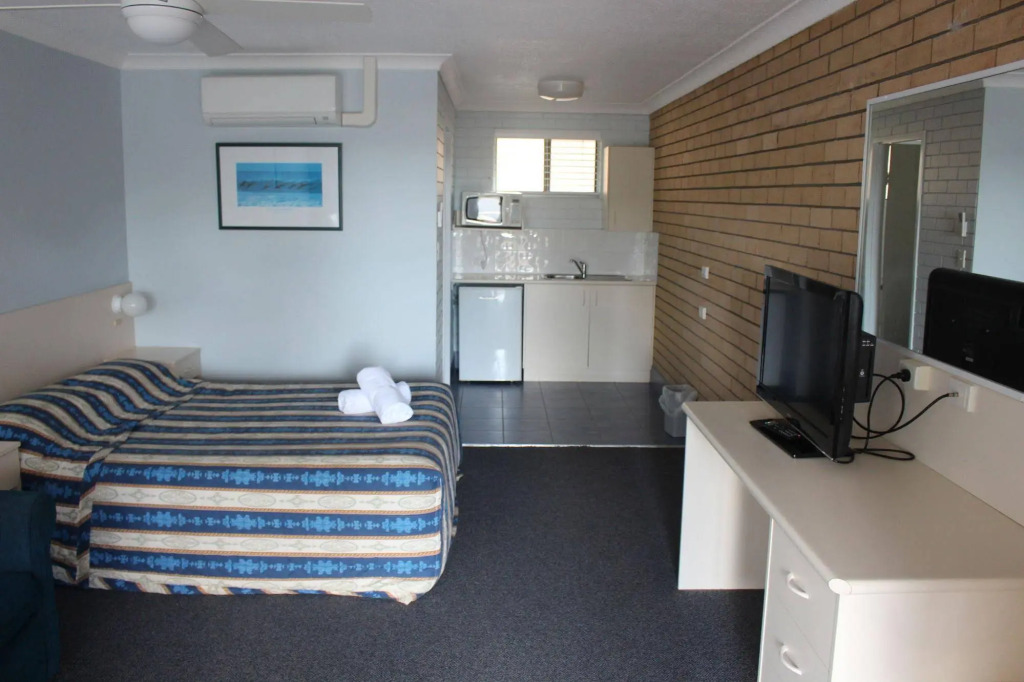 Dolphins Motel