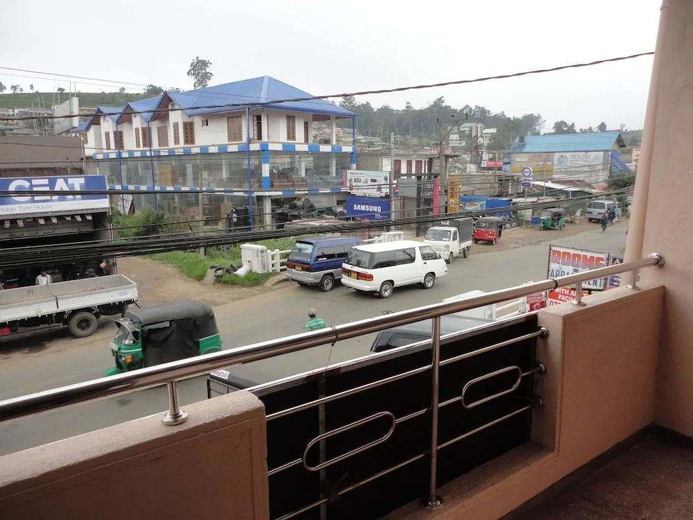 Thuvaraga Inn