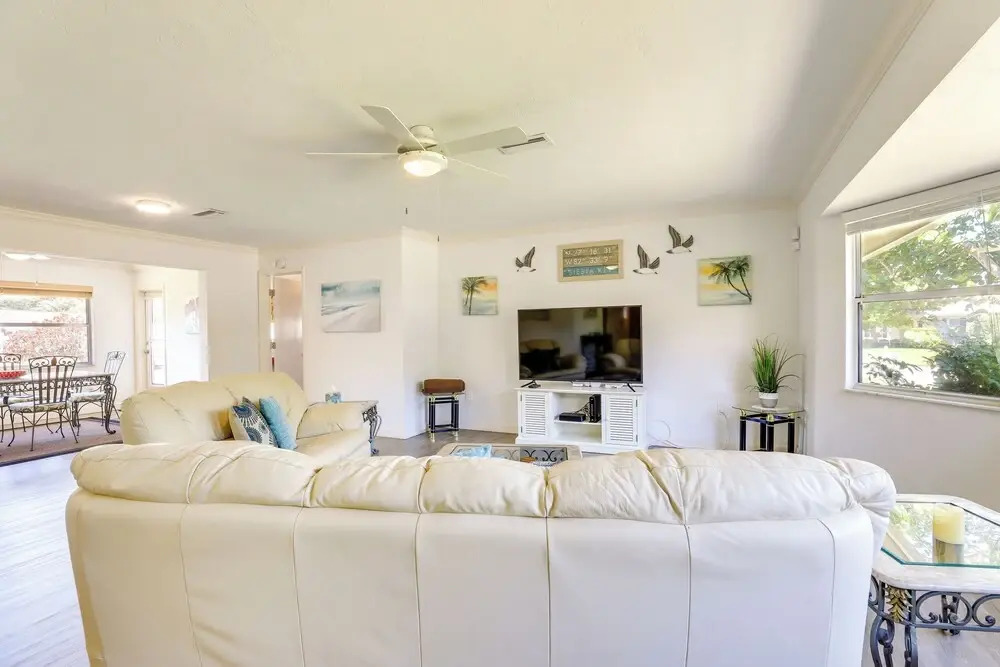 Sarasota House w/ Private Pool - 4 Mi to Beach!