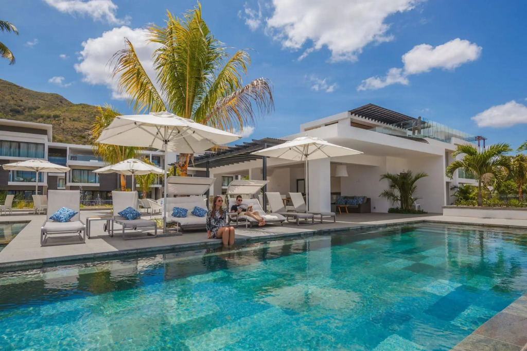 Latitude by Horizon Holidays