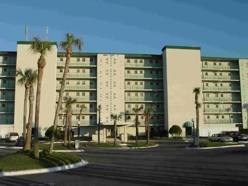 Amelia South Condos