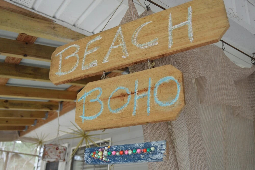 Beach Boho - Pet Friendly! Prime Location Close To The Bird Sanctuary, Bike Path, Billy Goat Hole Boat Launch As Well As The Mobile Bay Ferry! 2 Bedroom Apts by Redawning