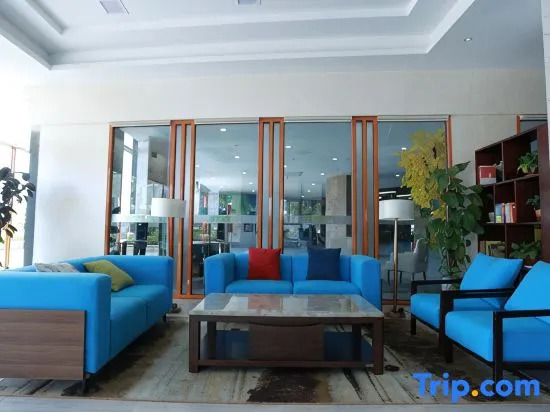 Yunchengxiyue Hotel (Yuyao North High-speed Railway Station)