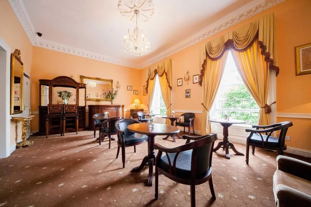 Lynams Hotel