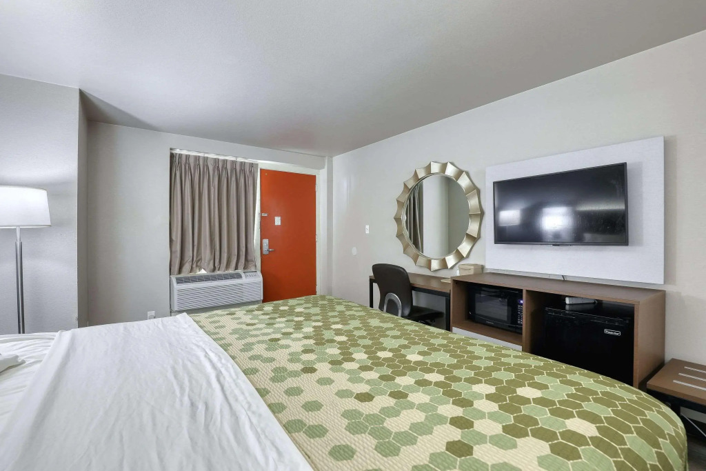 Econo Lodge Neenah
