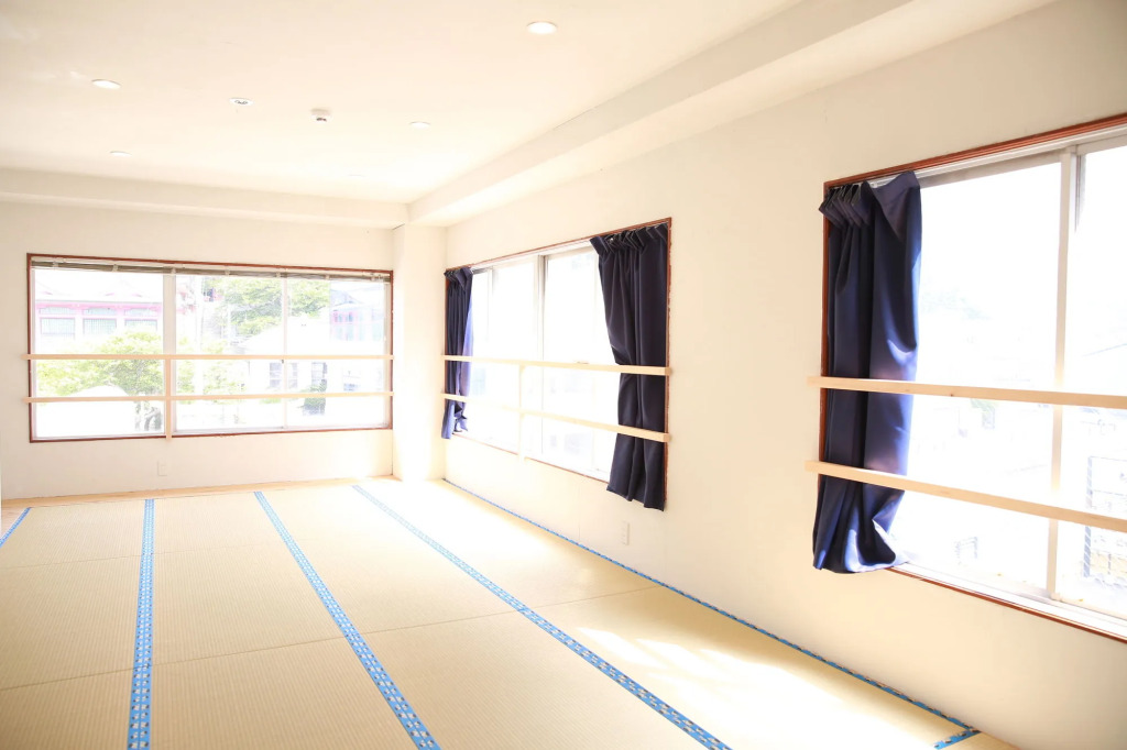 uzuhouse - Hostel