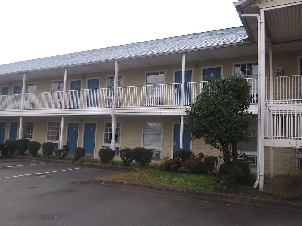 El Rancho Motel