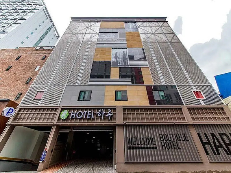 Haru Hotel