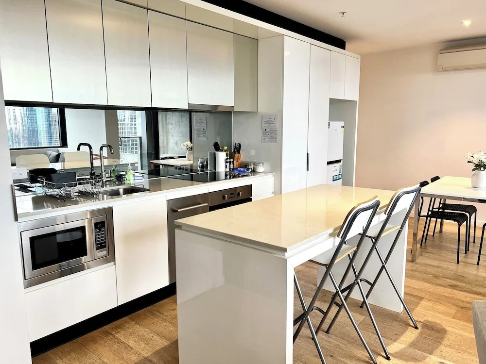 Readyset Apartments at Manhattan