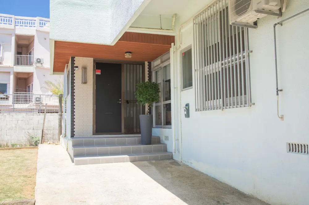 May flower Hostel