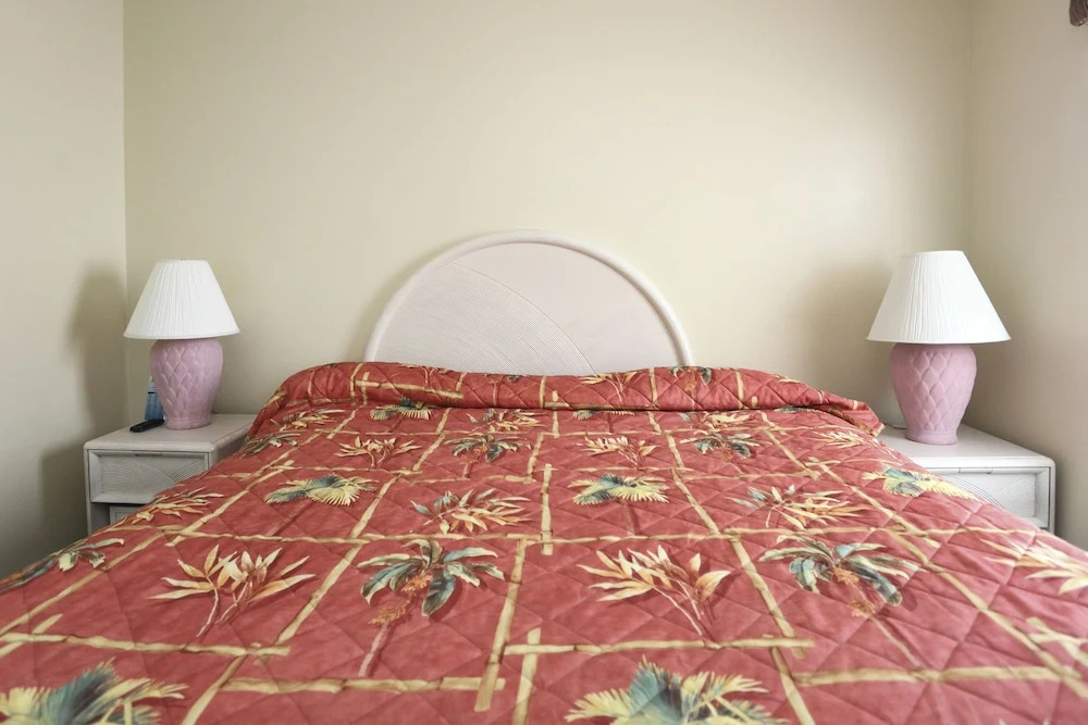 Riviera Resort & Suites