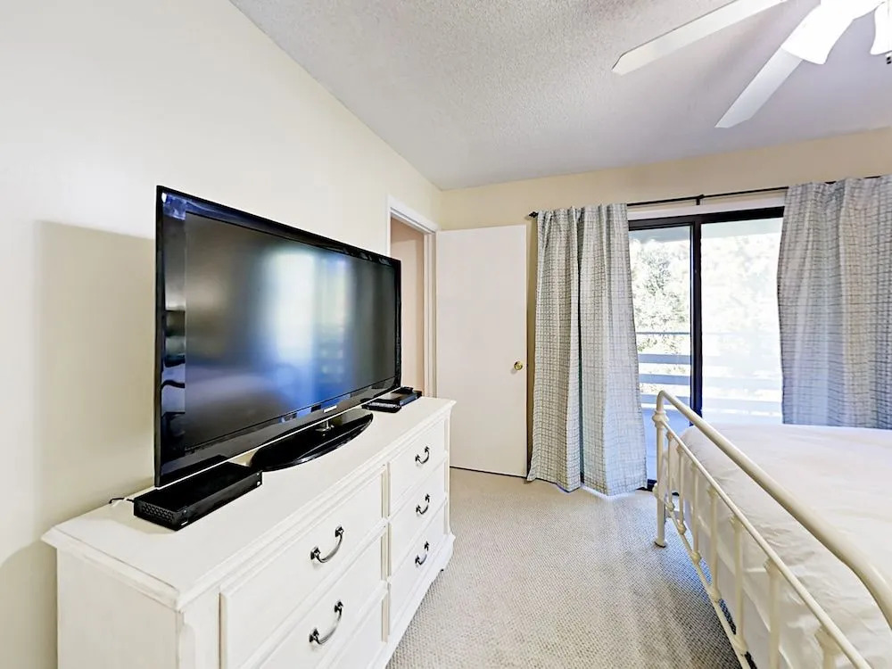 Folly Field Condo #27e Fiddler's Cove 2 Bedrooms 2 Bathrooms Condo