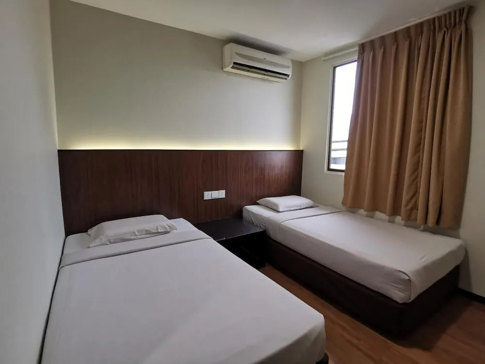 Lot 52 Hostel