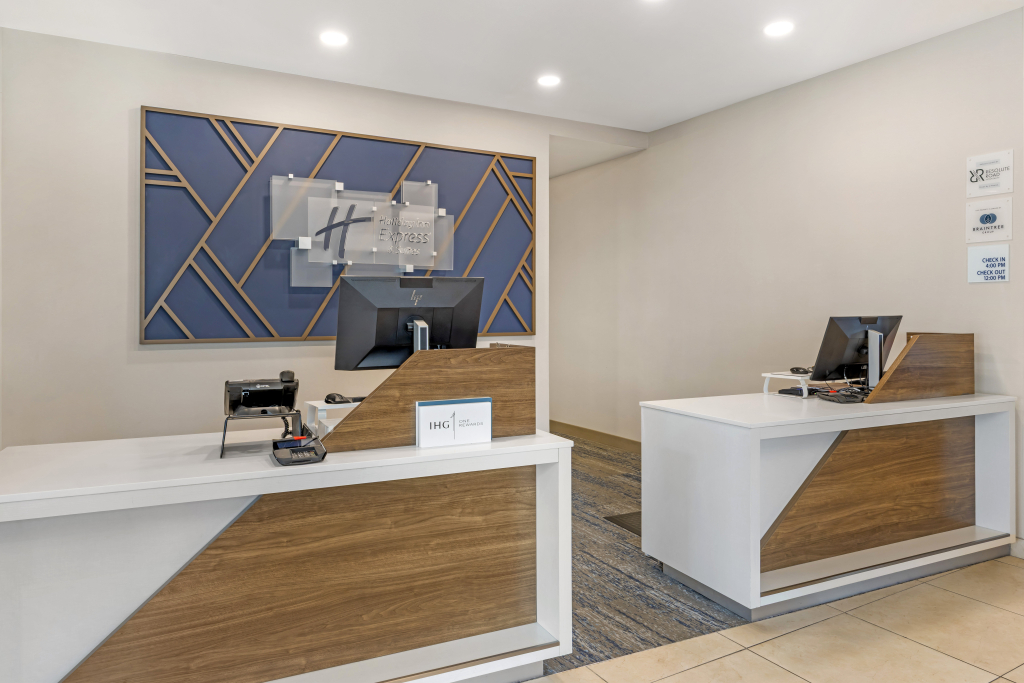 Holiday Inn Express Hotel & Suites Astoria by IHG