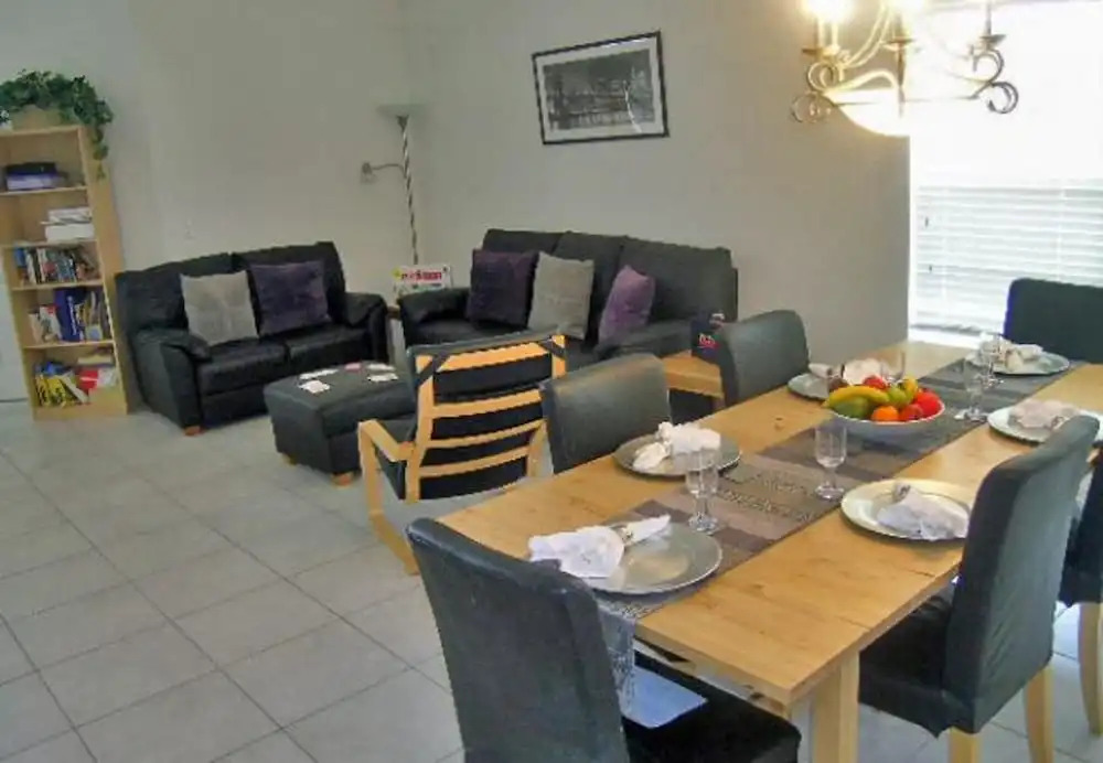 Formosa Gardens Six-bedroom