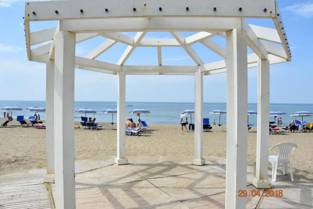 Marina Club Hotel