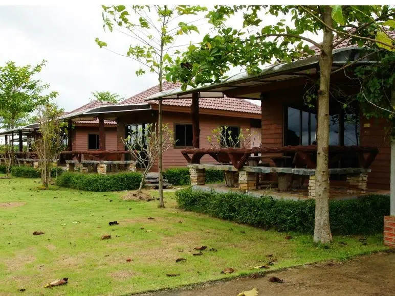 Busai Country View