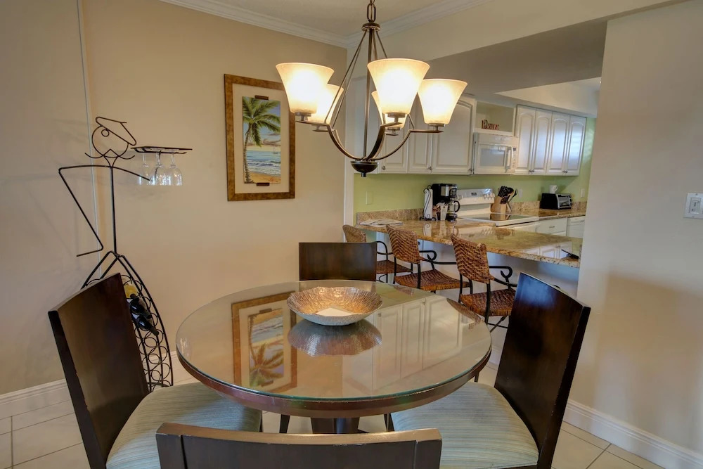 213 El Matador - Two Bedroom - Condo