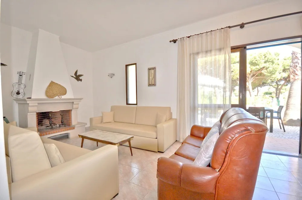 Close to Amenities, Free air Conditioning and Wi-fi