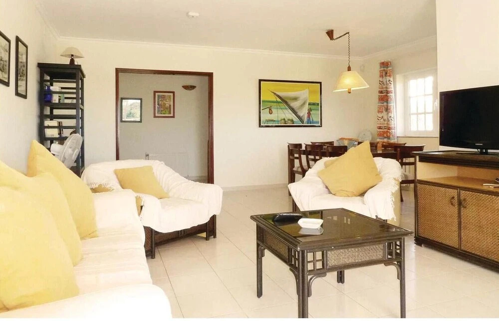 Nice Home in Albufeira With Wifi and 3 Bedrooms