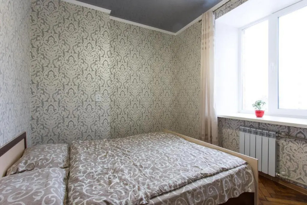 Royal Apartment On Bazhanova 11 A