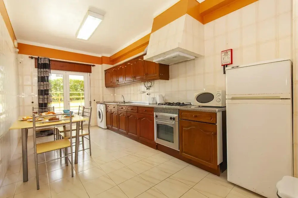A10 Windmill 1 Bed with Pool by Dreamalgarve