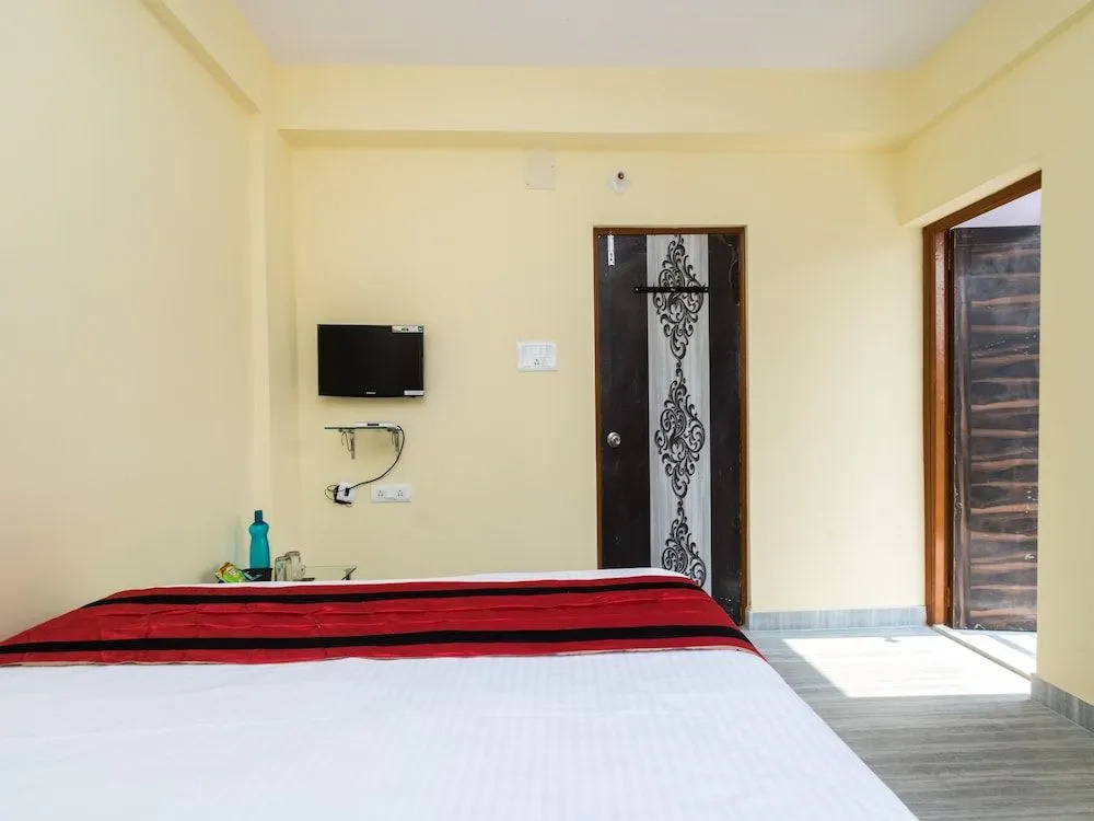 OYO 9811 Stay Inn Newtown