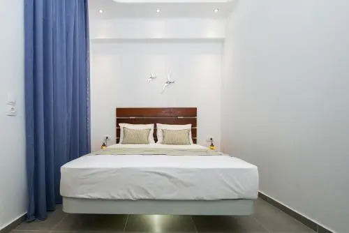Santorini Facile Fir Rooms