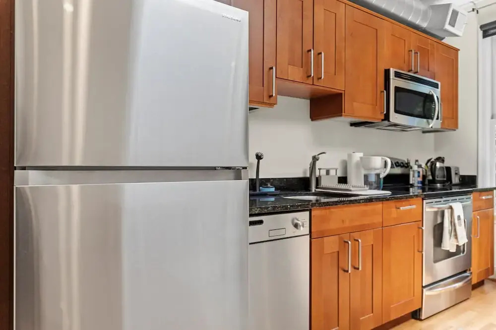 Logan Circle Carriage House 1b-1b Central Bright