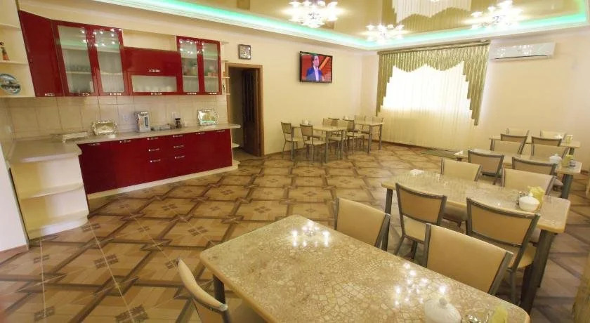 Divnyy Guest House