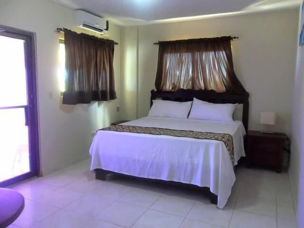 Hotel Marbella Montecristi