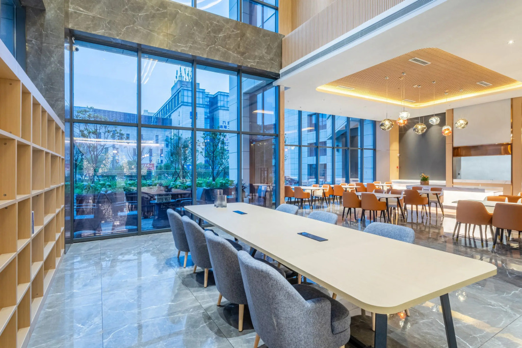 Qing Yue Shi Ye Hotel